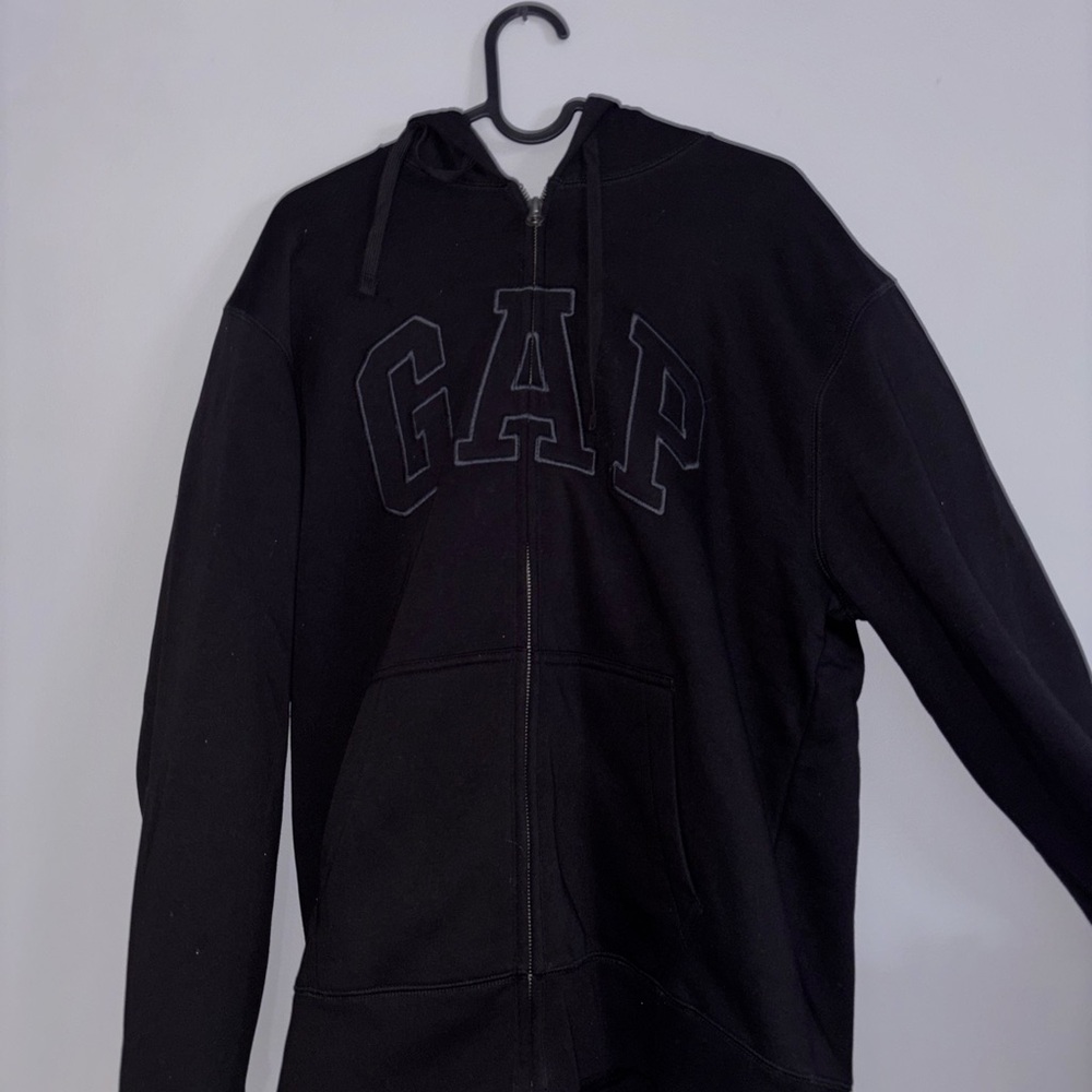 NWT GAP Black Zip-Up Hoodie